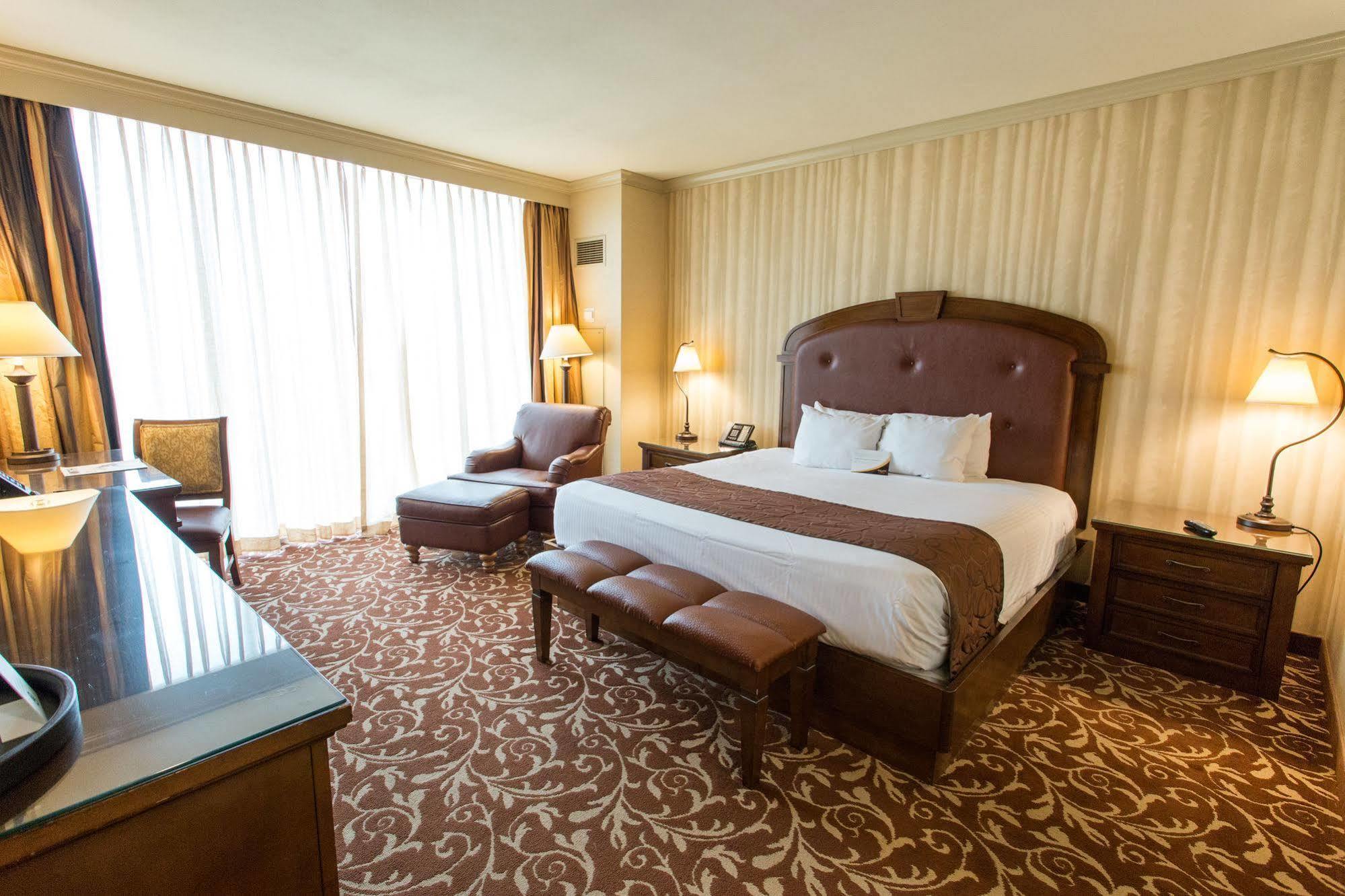 Argosy Casino Hotel & Spa Riverside Eksteriør billede