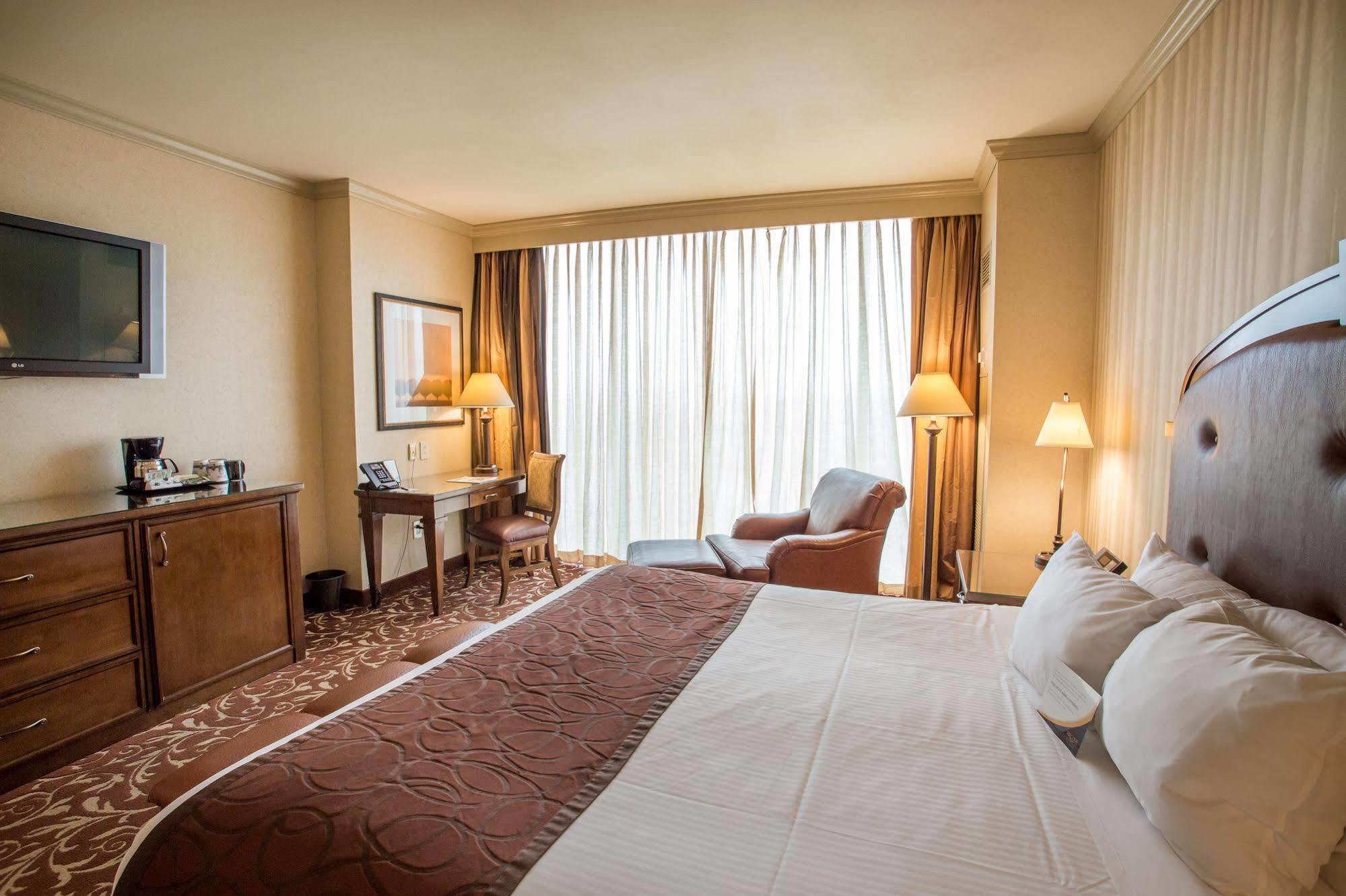 Argosy Casino Hotel & Spa Riverside Eksteriør billede
